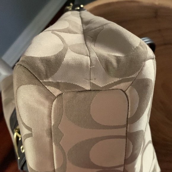 Vintage Authentic Coach Signature bag - Picture 5 of 7